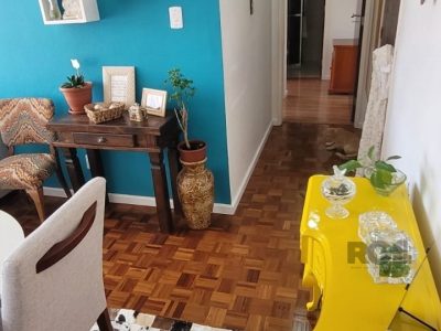 Apartamento à venda com 56m², 2 quartos, 1 vaga no bairro Santana em Porto Alegre - Foto 4