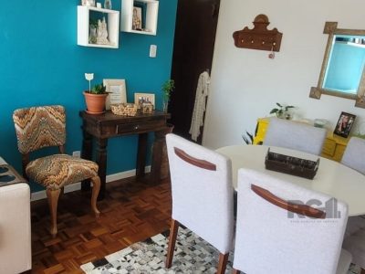 Apartamento à venda com 56m², 2 quartos, 1 vaga no bairro Santana em Porto Alegre - Foto 2