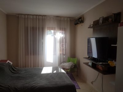 Casa à venda com 300m², 4 quartos, 1 suíte, 2 vagas no bairro Glória em Porto Alegre - Foto 19