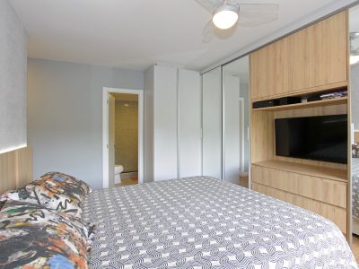 Apartamento à venda com 101m², 3 quartos, 3 suítes, 2 vagas no bairro Menino Deus em Porto Alegre - Foto 12