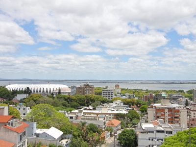 Apartamento à venda com 101m², 3 quartos, 3 suítes, 2 vagas no bairro Menino Deus em Porto Alegre - Foto 28