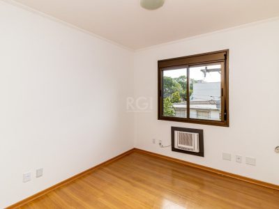 Apartamento à venda com 84m², 2 quartos, 1 suíte, 1 vaga no bairro Vila Ipiranga em Porto Alegre - Foto 15