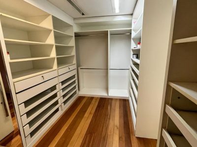 Apartamento à venda com 325m², 3 quartos, 3 suítes, 4 vagas no bairro Moinhos de Vento em Porto Alegre - Foto 5