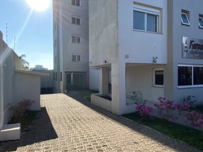 Apartamento à venda com 85m², 3 quartos, 1 suíte, 2 vagas no bairro Santo Antônio em Porto Alegre - Foto 2