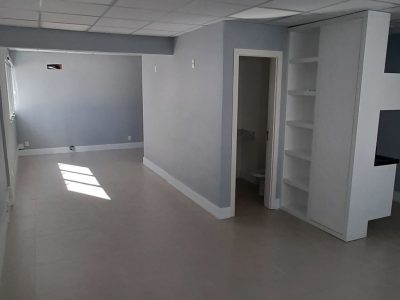 Conjunto/Sala à venda com 72m², 2 vagas no bairro Menino Deus em Porto Alegre - Foto 7