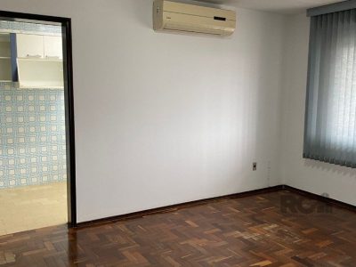 Apartamento à venda com 86m², 3 quartos, 1 vaga no bairro Vila Ipiranga em Porto Alegre - Foto 3