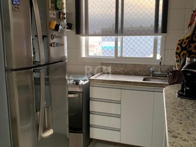 Apartamento à venda com 59m², 2 quartos, 1 suíte, 1 vaga no bairro Menino Deus em Porto Alegre - Foto 5