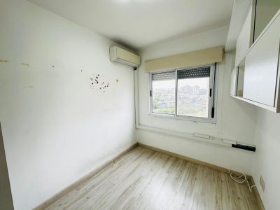 Apartamento à venda com 67m², 3 quartos, 1 suíte, 1 vaga no bairro Vila Ipiranga em Porto Alegre - Foto 6