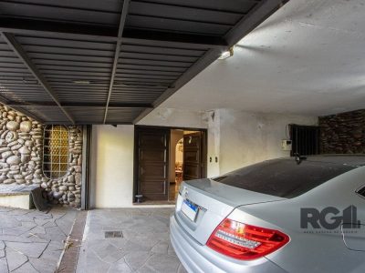 Casa à venda com 580m², 3 quartos, 1 suíte, 3 vagas no bairro Menino Deus em Porto Alegre - Foto 68