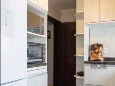 Apartamento à venda com 100m², 3 quartos, 1 suíte, 1 vaga no bairro Rio Branco em Porto Alegre - Foto 6