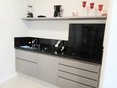 Apartamento à venda com 87m², 2 quartos, 1 suíte no bairro Moinhos de Vento em Porto Alegre - Foto 4