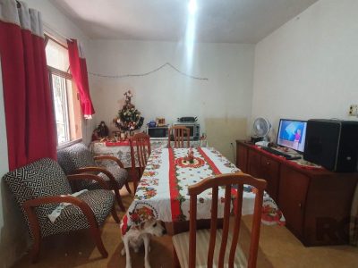 Casa à venda com 200m², 5 quartos, 1 suíte, 4 vagas no bairro Santa Tereza em Porto Alegre - Foto 2