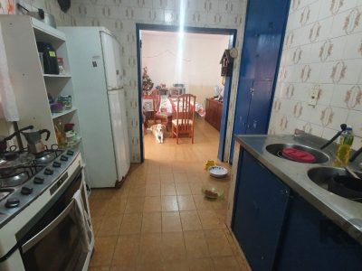 Casa à venda com 200m², 5 quartos, 1 suíte, 4 vagas no bairro Santa Tereza em Porto Alegre - Foto 6