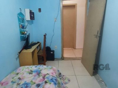 Casa à venda com 200m², 5 quartos, 1 suíte, 4 vagas no bairro Santa Tereza em Porto Alegre - Foto 18