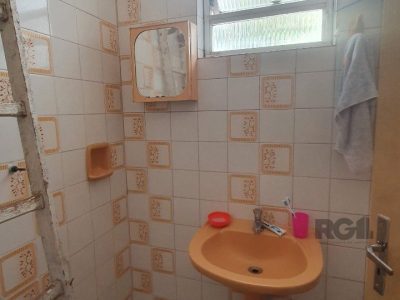 Casa à venda com 200m², 5 quartos, 1 suíte, 4 vagas no bairro Santa Tereza em Porto Alegre - Foto 21