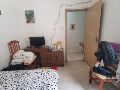 Casa à venda com 200m², 5 quartos, 1 suíte, 4 vagas no bairro Santa Tereza em Porto Alegre - Foto 25