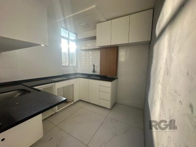 Apartamento à venda com 38m², 1 quarto no bairro Passo d'Areia em Porto Alegre - Foto 4