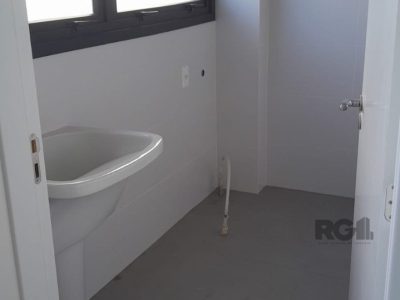 Apartamento à venda com 137m², 2 quartos, 1 suíte, 2 vagas no bairro Santa Cecília em Porto Alegre - Foto 2