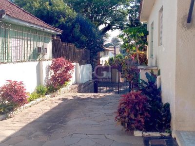 Casa à venda com 170m², 4 quartos, 1 suíte, 2 vagas no bairro Tristeza em Porto Alegre - Foto 8