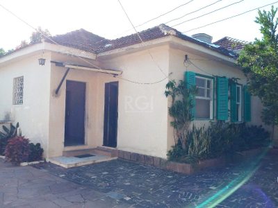 Casa à venda com 170m², 4 quartos, 1 suíte, 2 vagas no bairro Tristeza em Porto Alegre - Foto 12