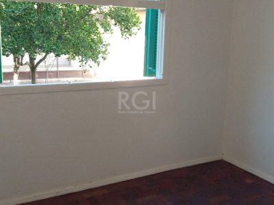 Casa à venda com 170m², 4 quartos, 1 suíte, 2 vagas no bairro Tristeza em Porto Alegre - Foto 20