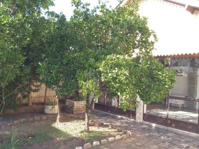 Casa à venda com 170m², 4 quartos, 1 suíte, 2 vagas no bairro Tristeza em Porto Alegre - Foto 24