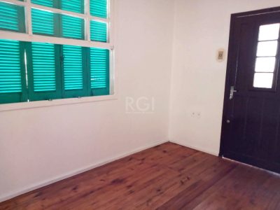 Casa à venda com 170m², 4 quartos, 1 suíte, 2 vagas no bairro Tristeza em Porto Alegre - Foto 42