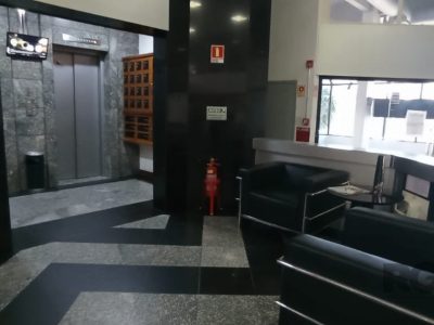 Conjunto/Sala à venda com 80m² no bairro Três Figueiras em Porto Alegre - Foto 16