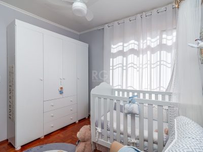 Casa à venda com 215m², 5 quartos, 1 suíte, 3 vagas no bairro Rio Branco em Porto Alegre - Foto 14