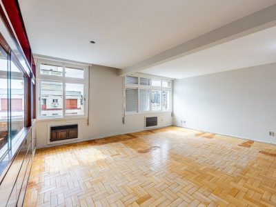 Apartamento à venda com 100m², 2 quartos, 1 suíte, 1 vaga no bairro Moinhos de Vento em Porto Alegre - Foto 2