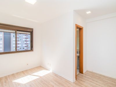 Apartamento à venda com 61m², 2 quartos, 1 suíte, 1 vaga no bairro Partenon em Porto Alegre - Foto 49