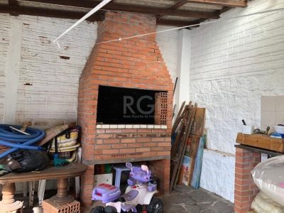 Casa à venda com 200m², 3 quartos, 1 suíte, 2 vagas no bairro Chácara das Pedras em Porto Alegre - Foto 15