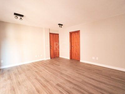 Apartamento à venda com 142m², 3 quartos, 1 suíte, 2 vagas no bairro Rio Branco em Porto Alegre - Foto 4