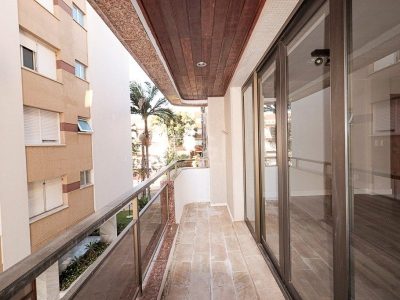 Apartamento à venda com 142m², 3 quartos, 1 suíte, 2 vagas no bairro Rio Branco em Porto Alegre - Foto 5