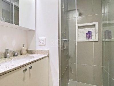 Apartamento à venda com 75m², 3 quartos, 1 suíte, 1 vaga no bairro Farroupilha em Porto Alegre - Foto 17