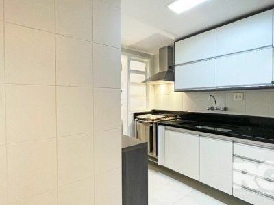 Apartamento à venda com 79m², 2 quartos, 1 suíte, 1 vaga no bairro Higienópolis em Porto Alegre - Foto 14