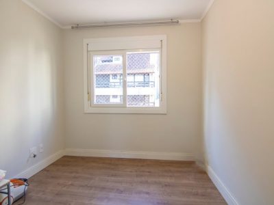 Apartamento à venda com 69m², 2 quartos, 1 suíte, 1 vaga no bairro Bela Vista em Porto Alegre - Foto 4