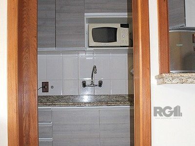 Apartamento à venda com 61m², 2 quartos, 1 suíte, 2 vagas no bairro Petrópolis em Porto Alegre - Foto 10