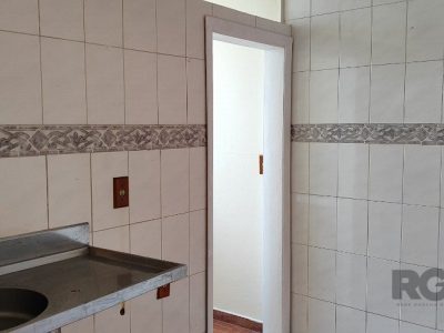 Apartamento à venda com 44m², 1 quarto no bairro Centro em Porto Alegre - Foto 2