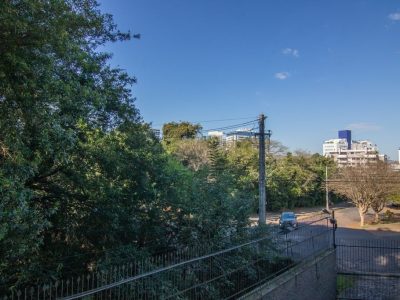 Apartamento à venda com 82m², 2 quartos, 1 vaga no bairro Petrópolis em Porto Alegre - Foto 3