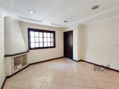 Casa à venda com 230m², 4 quartos, 2 suítes, 3 vagas no bairro Cristo Redentor em Porto Alegre - Foto 4