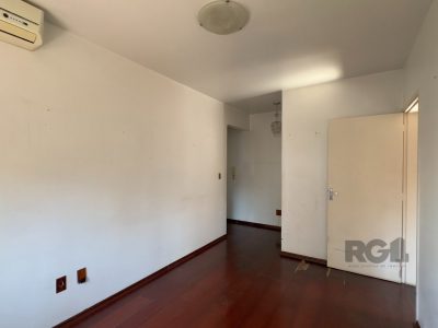 Apartamento à venda com 55m², 2 quartos no bairro Centro Histórico em Porto Alegre - Foto 3