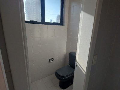 Conjunto/Sala à venda com 44m² no bairro Moinhos de Vento em Porto Alegre - Foto 2