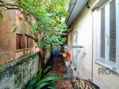 Casa à venda com 170m², 2 quartos no bairro Menino Deus em Porto Alegre - Foto 26