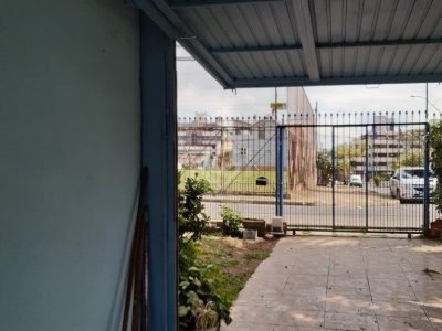 Casa à venda com 230m², 3 quartos, 1 suíte, 3 vagas no bairro Jardim Planalto em Porto Alegre - Foto 20