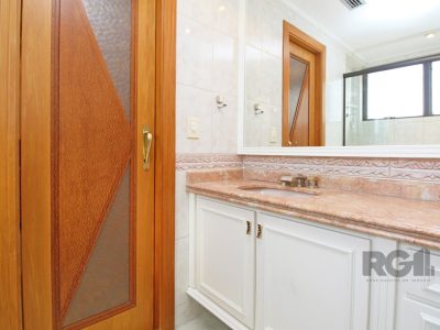 Apartamento à venda com 175m², 3 quartos, 1 suíte, 3 vagas no bairro Petrópolis em Porto Alegre - Foto 13