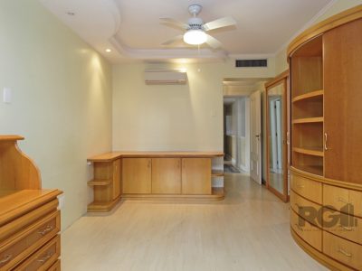 Apartamento à venda com 175m², 3 quartos, 1 suíte, 3 vagas no bairro Petrópolis em Porto Alegre - Foto 17