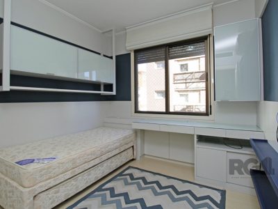 Apartamento à venda com 175m², 3 quartos, 1 suíte, 3 vagas no bairro Petrópolis em Porto Alegre - Foto 21