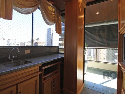 Apartamento à venda com 175m², 3 quartos, 1 suíte, 3 vagas no bairro Petrópolis em Porto Alegre - Foto 35