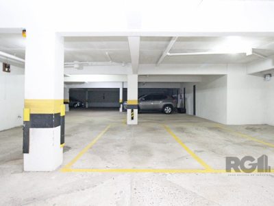 Apartamento à venda com 175m², 3 quartos, 1 suíte, 3 vagas no bairro Petrópolis em Porto Alegre - Foto 41